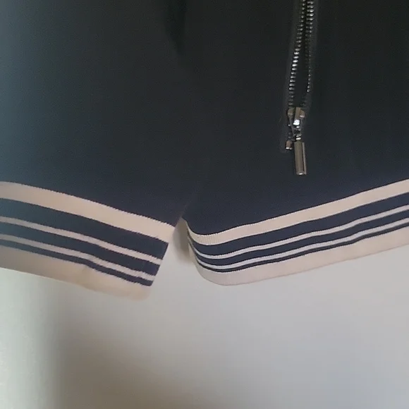 Jacket - Picture 4 of 4